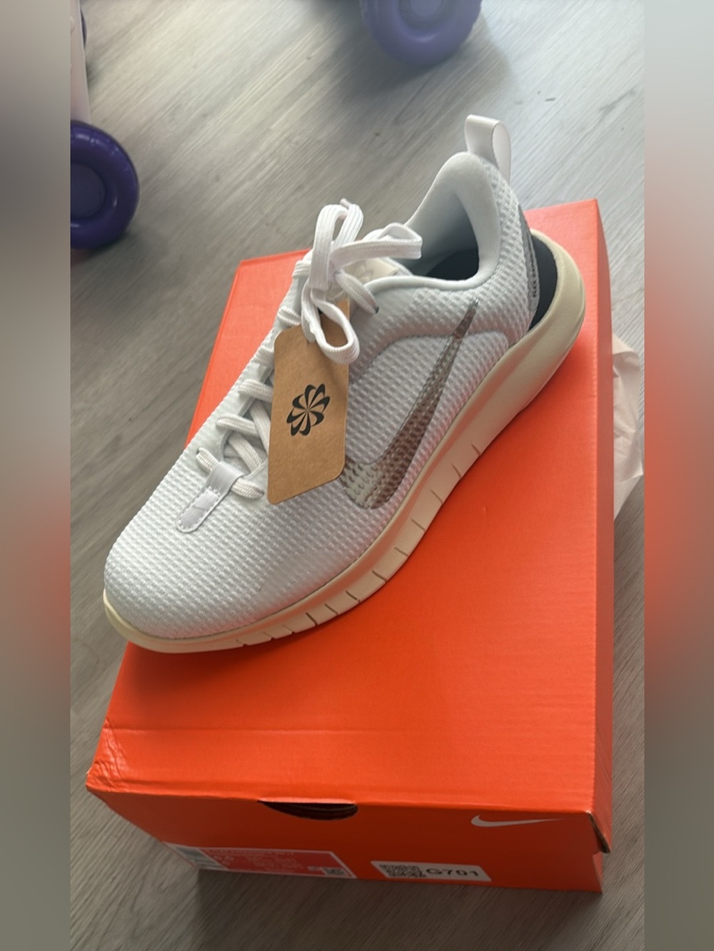 Nike White Athletic Shoes with Cream Midsole and Black Heel
